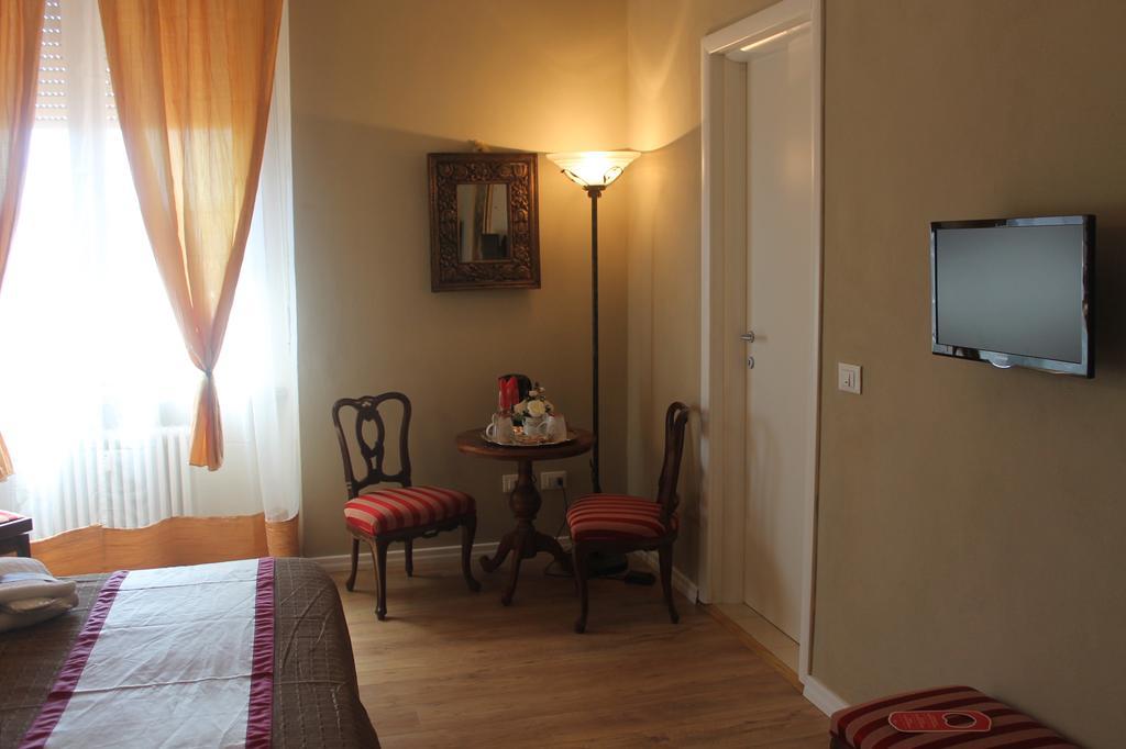 Florence Station Rooms Екстер'єр фото
